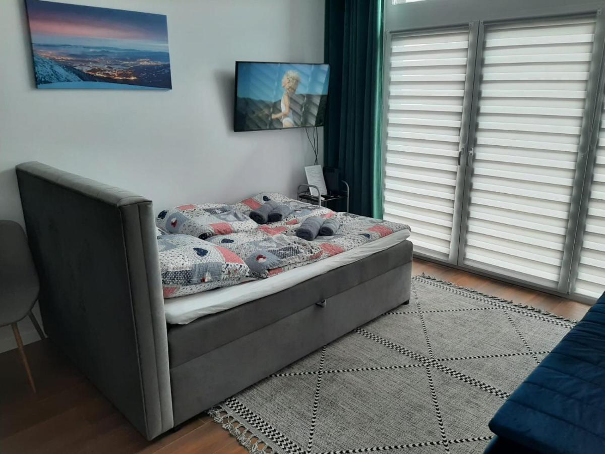 Aparta Lotnisko Breslavia Esterno foto